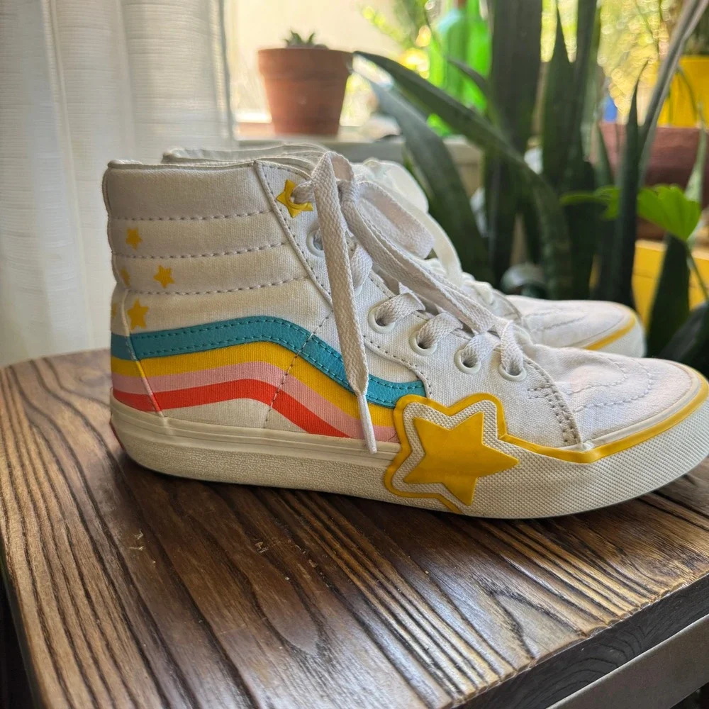 Vans‎ Sk8-Hi Kids 3.0 White Rainbow Star High Top Sneakers VN0A3276W9Y